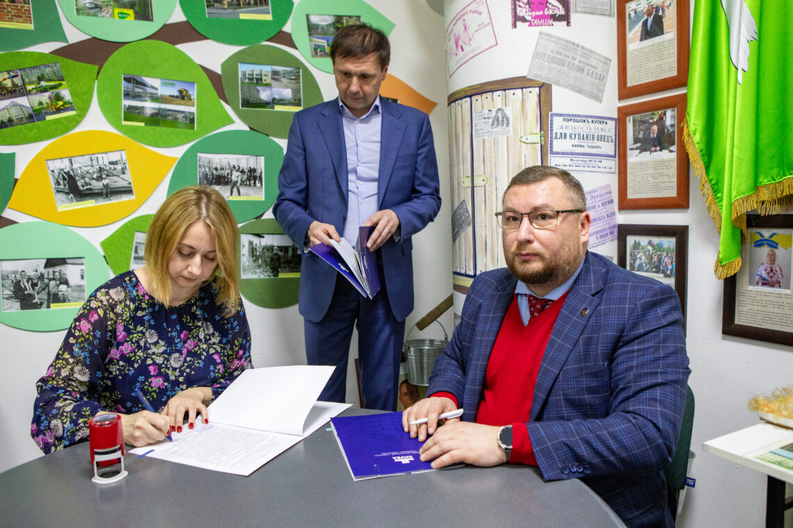 КНУБА зміцнює співпрацю з місцевими громадами: підписано меморандум у Пристоличній громаді